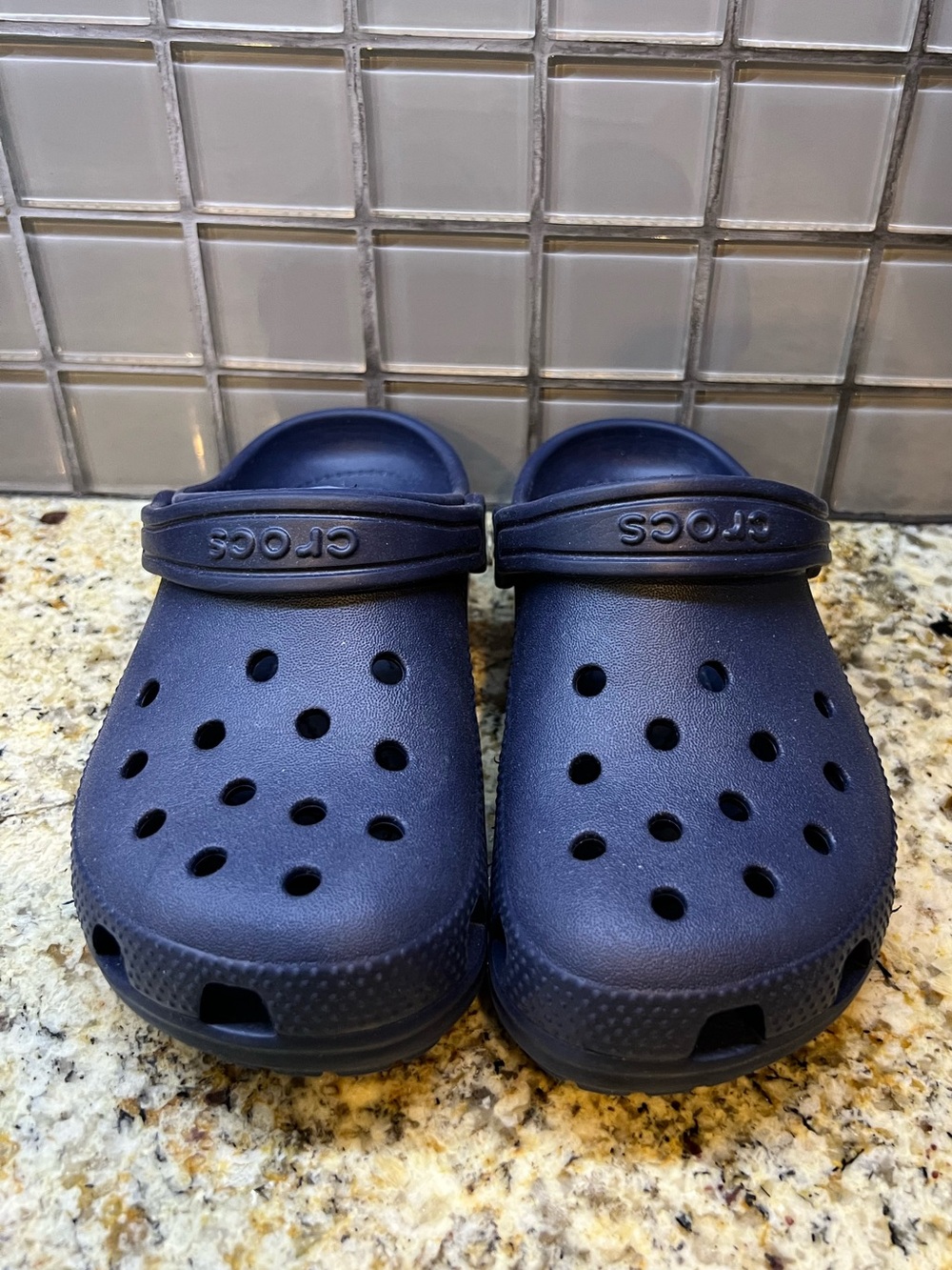 Kids Crocs - Picture 2 of 11